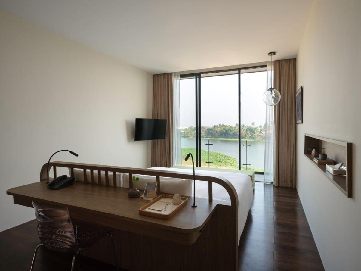 Neera Retreat Hotel Nakhon Pathom Bagian luar foto