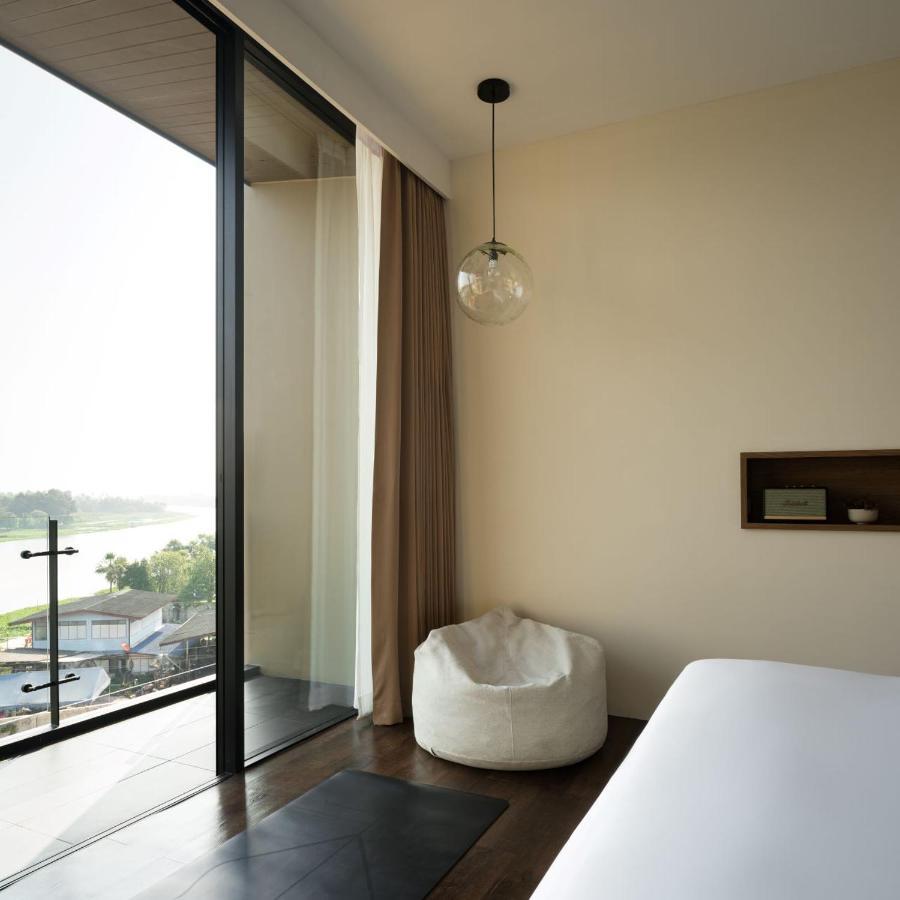 Neera Retreat Hotel Nakhon Pathom Bagian luar foto