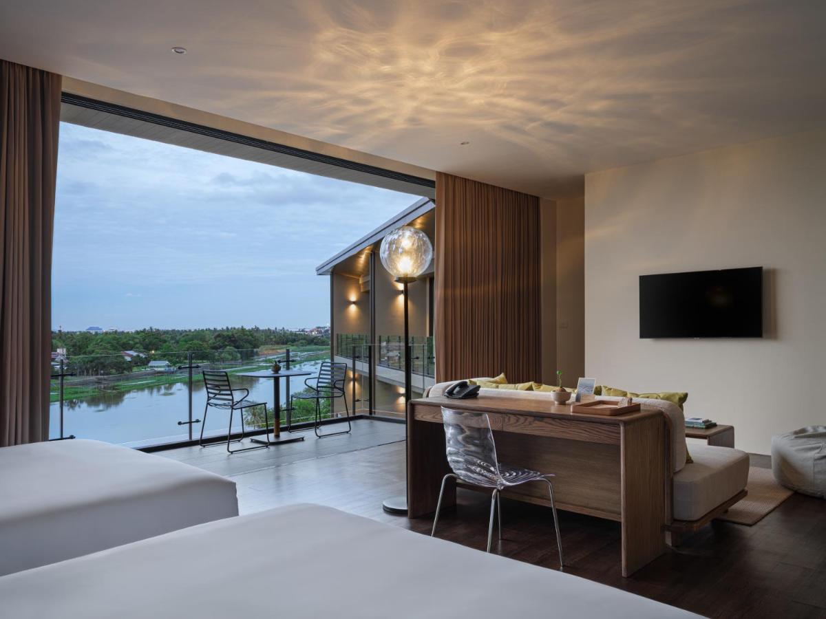 Neera Retreat Hotel Nakhon Pathom Bagian luar foto